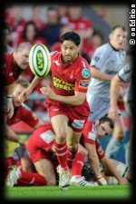 Ruki Tipuna of Scarlets in action during the LV= Cup first round match between Scarlets and Leicester Tigers at Parc y Scarlets